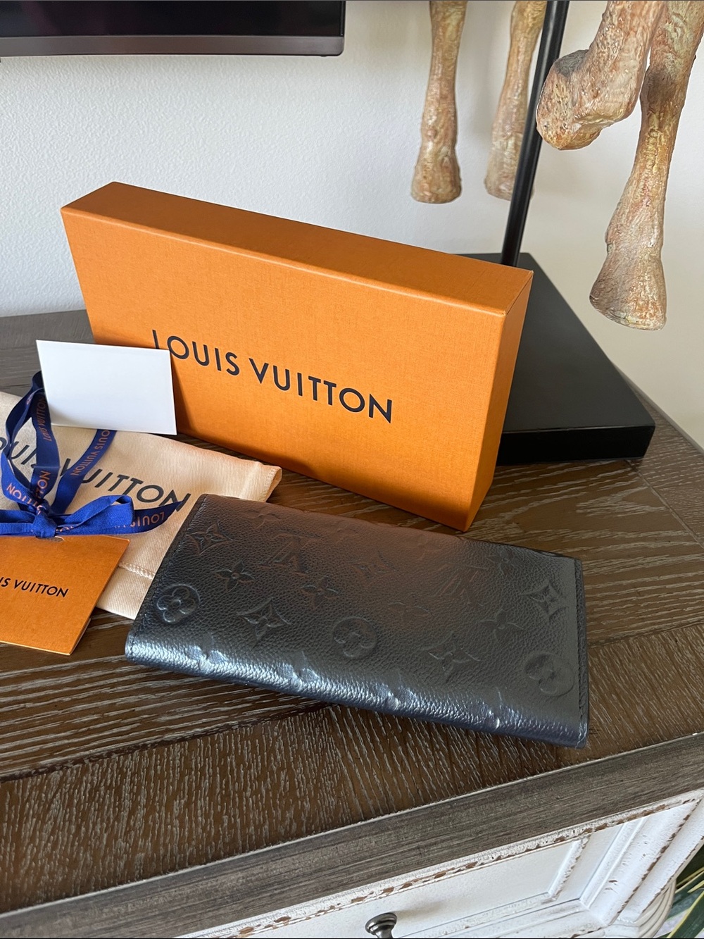 Louis Vuitton Metallic Crystal Floral Sarah Wallet - Picture 8 of 13